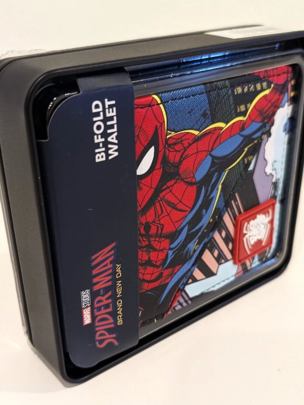 Marvel Spider-Man Brand New Day Bi-Fold Wallet with Gift Tin NWT